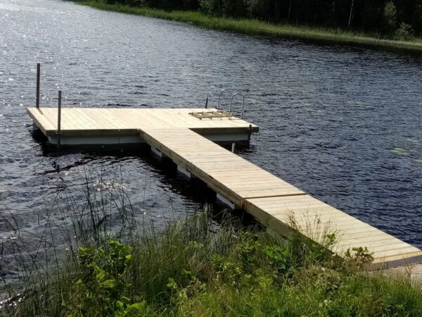 Brygga med lång landgång - Bild 2